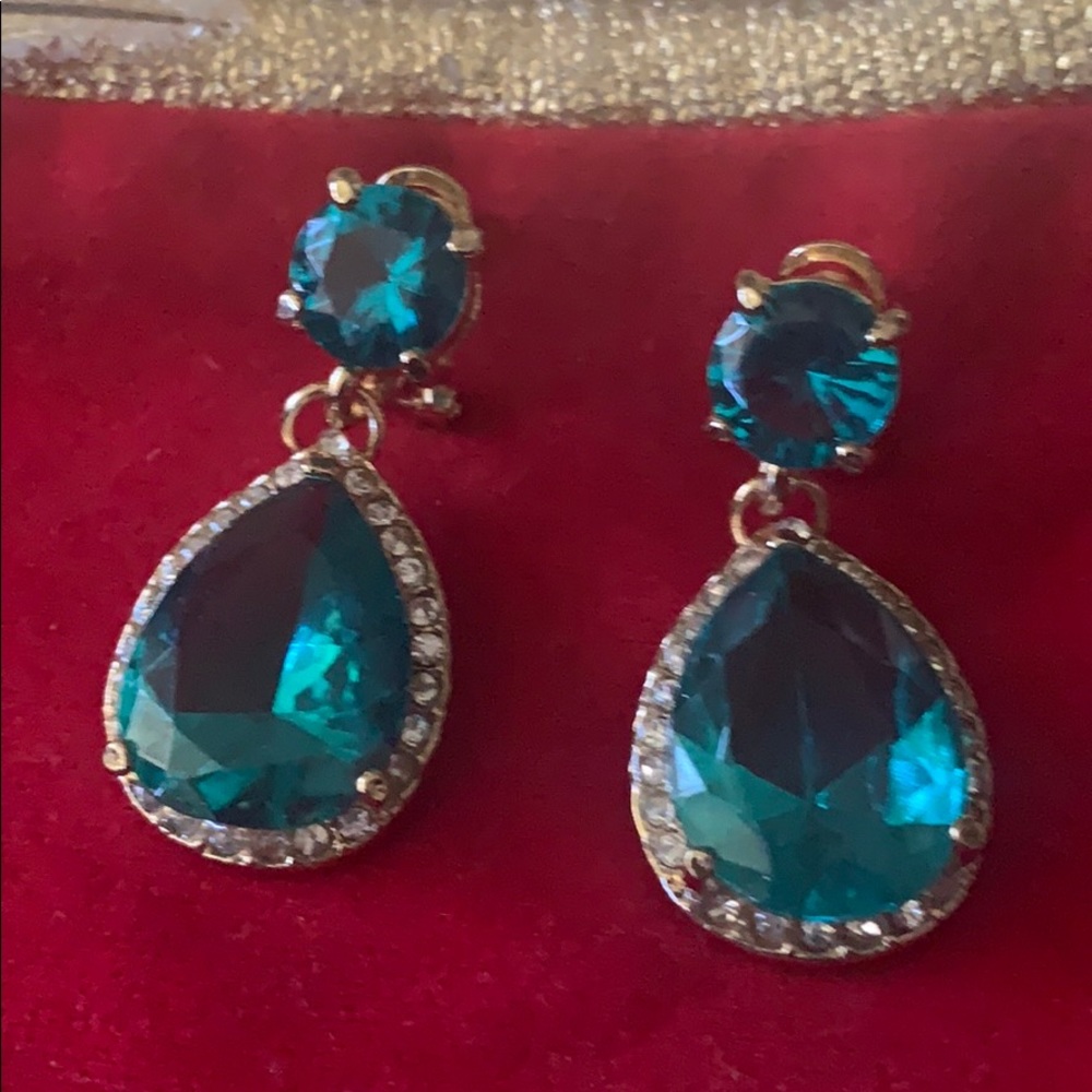 Gold gem stone earrings